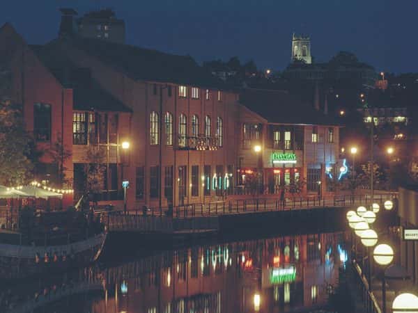 Norwich's Riverside - Image of the Riverside Bars of Norwich city